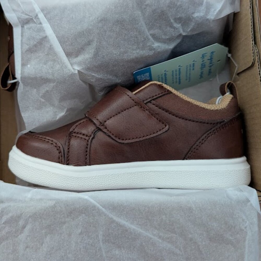 Stride Rite Cole Sneaker- Size Little Kid 8 M/W, Dark Brown